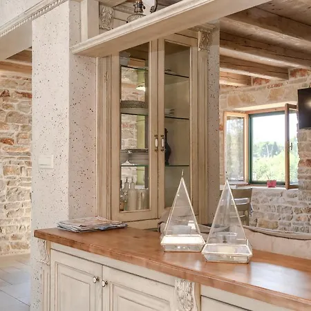 Natural Rusticana Villa