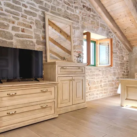 Villa Natural Rusticana *