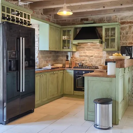 Natural Rusticana Villa
