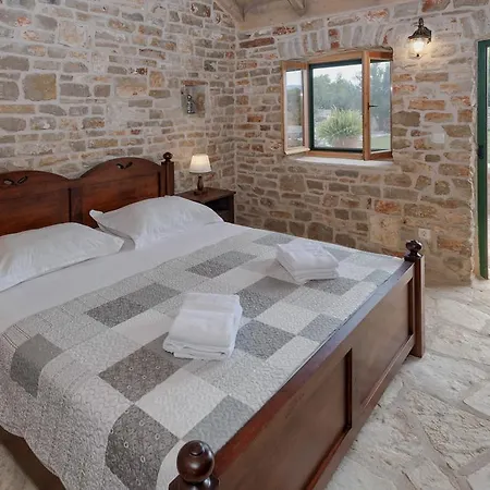 Natural Rusticana Stari Grad (Hvar)
